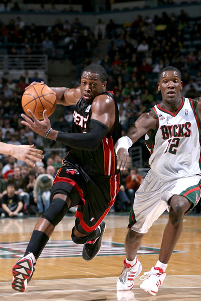 嘉年华若将 嘉年华若将